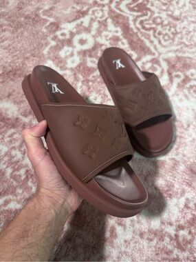 Louis Vuitton Chestnut Monogram Slide Sandals. Used eu44 us11
